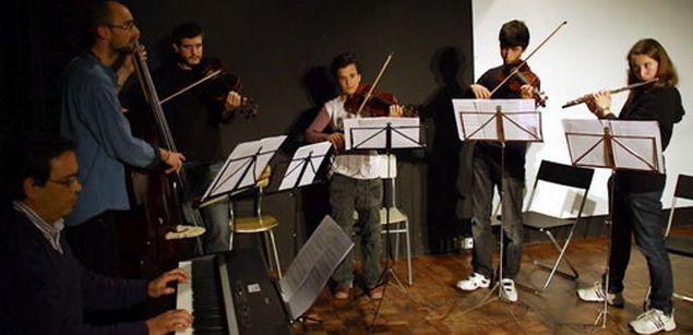 Un dels grups formats per alumnes de l'Escola Municipal de Música de Mataró