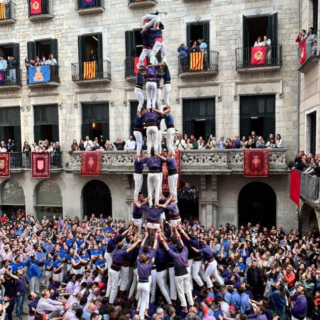 El 4 de 9 a la Plaça del Vi. Foto. JARC El 4 de 9 a la Plaça del Vi. Foto. JARC