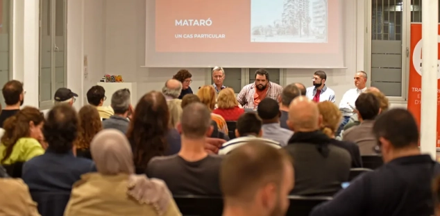 El debat sobhre habitatge. Foto: Bloc Cooperatiu El debat sobhre habitatge. Foto: Bloc Cooperatiu
