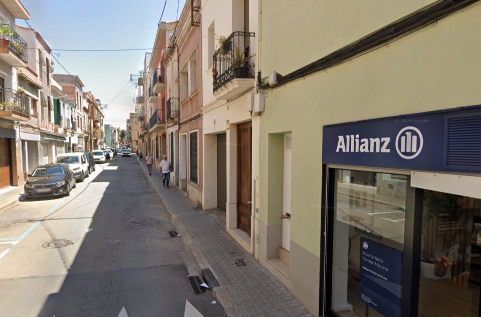 Carrer Sant Cugat, actualment amb voreres molt estretes