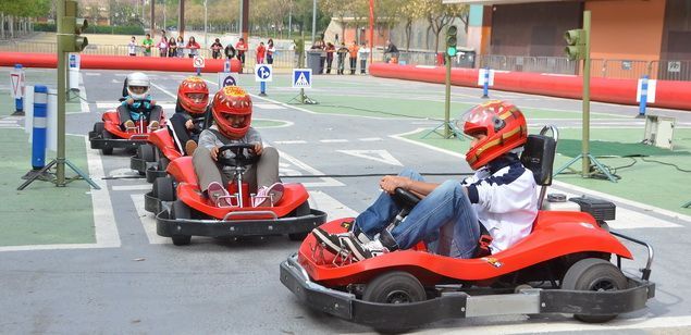 Alumnes de l'Escola de Cirera de Mataró durant el curs