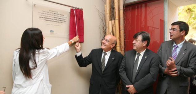 El consejero inaugura el centro