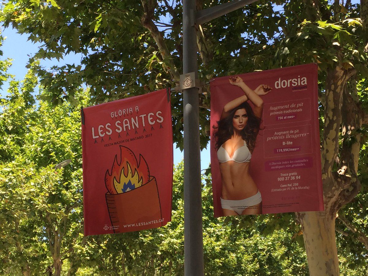 El anuncio patrocinador de Santas. Foto: cedida por Arran