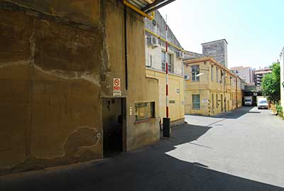 La empresa Fàbregas situada en la calle Lepanto de Mataró. La empresa Fàbregas situada en la calle Lepanto de Mataró.