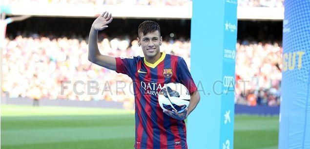 Neymar, en su presentación en el Camp Nou Neymar, en su presentación en el Camp Nou