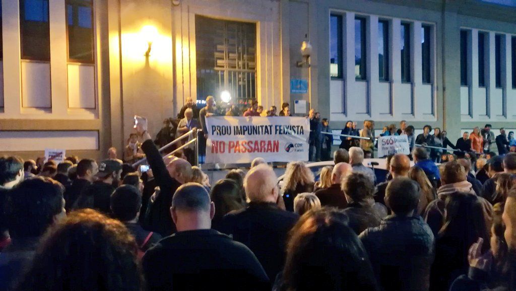 Concentrados en la plaza de Cuba. Foto: Comité de Defensa de la República