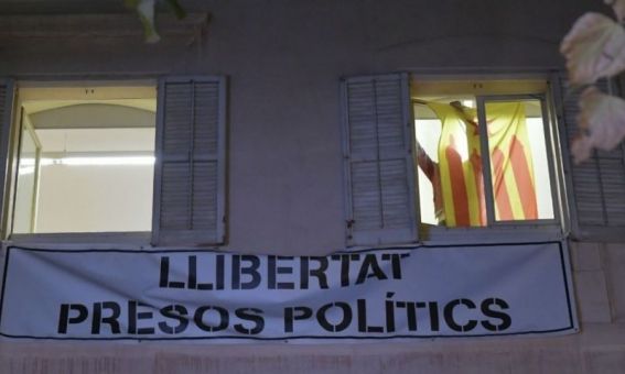 La pancarta.