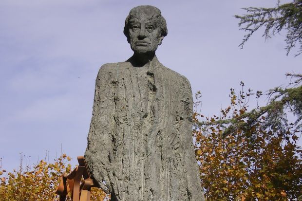 Monument a Josep Puig i Cadafalch