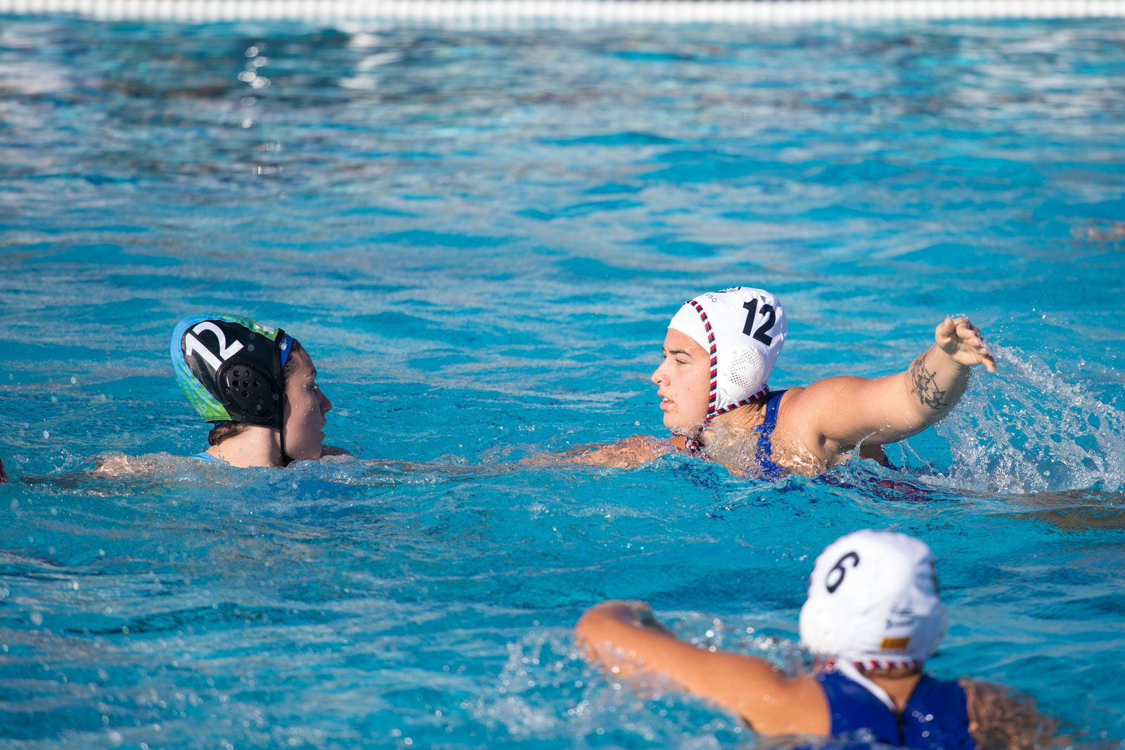 Waterpolo femení La Sirena. Foto: Jennifer C.