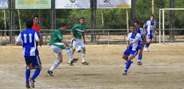 Fotografía de archivo del campo de fútbol Fotografía de archivo del campo de fútbol