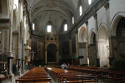 Linterior de lesglésia de Santa Maria. 