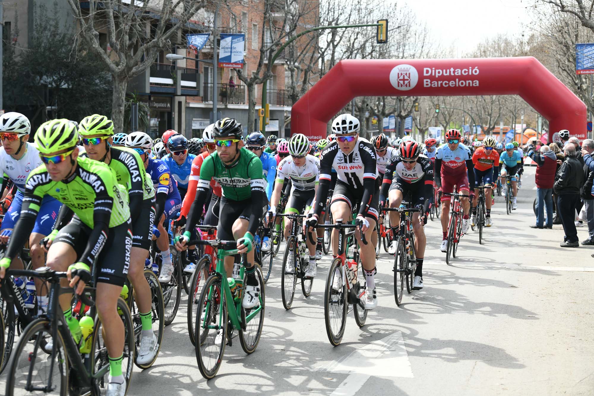 Cerca Ciclista Cataluña 2018. Jodo R.Gallofre