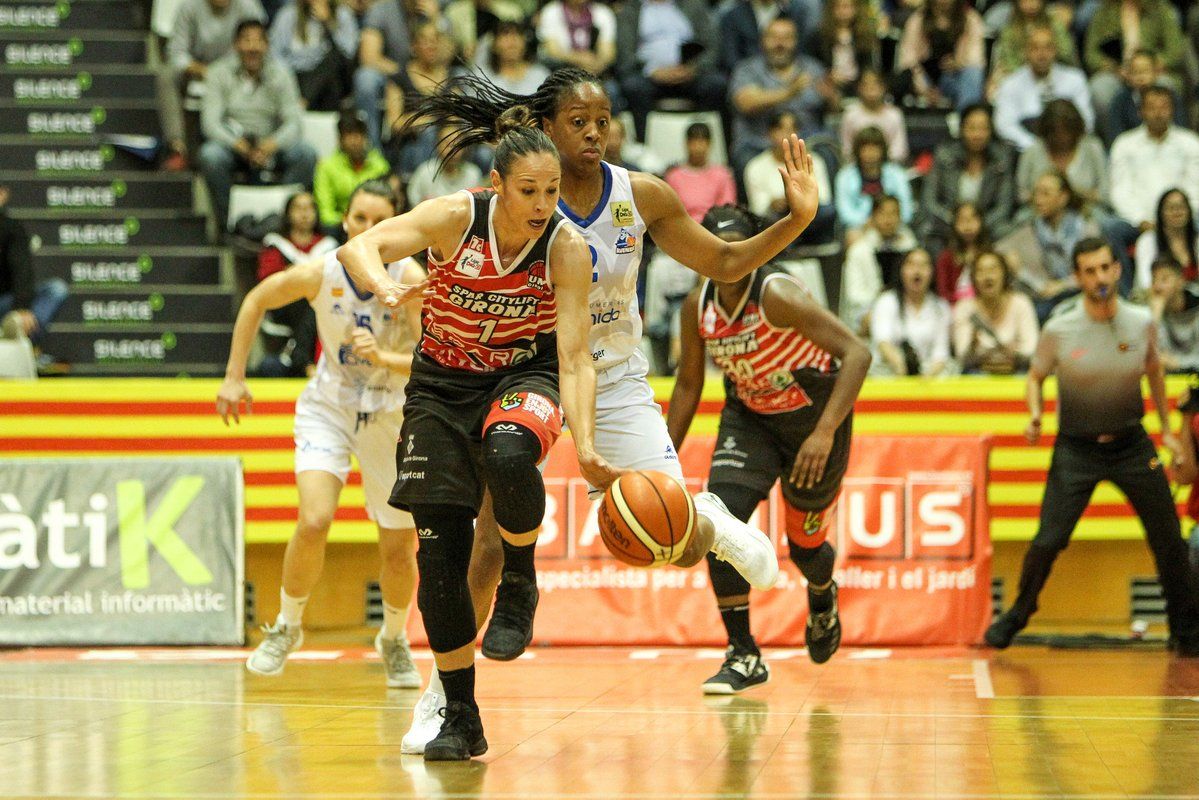 Núria Martínez en un moment amb el Girona. Foto: @unigirona (Twitter)