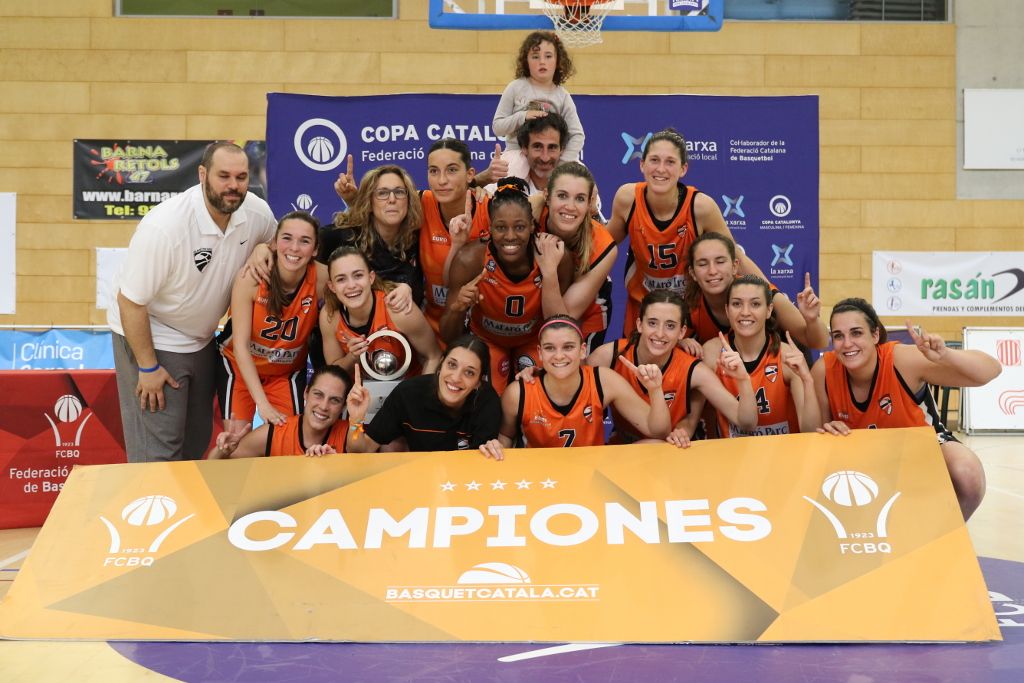 Imatge de les campiones. Foto: Bàsquet Català