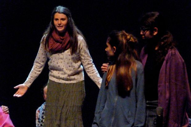 18a Muestra de Teatro a los Institutos: "Seis cuentos por la Nadia"