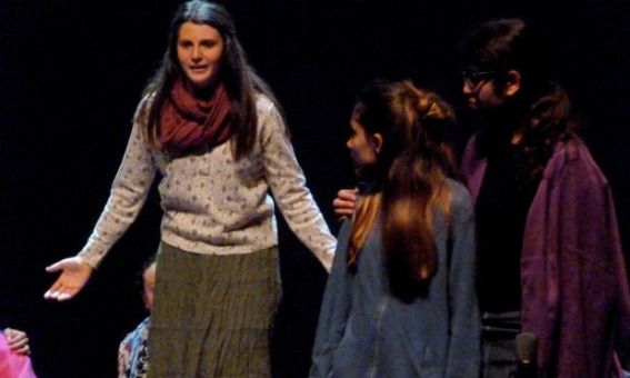 18a Mostra de Teatre als Instituts: "Sis contes per la Nadia"
