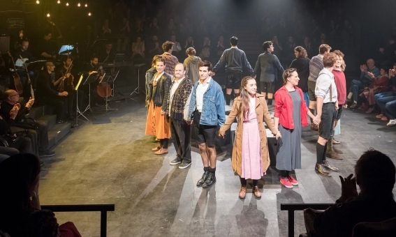 “El despertar de la primavera”, Origen Produccions