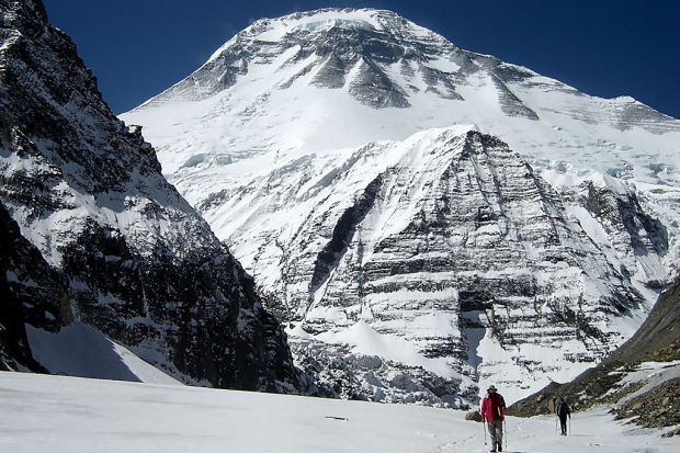 "Dhaulagiri, ascenso a la montaña blanca", de Cristián Harbaruk i Guillermo Glass