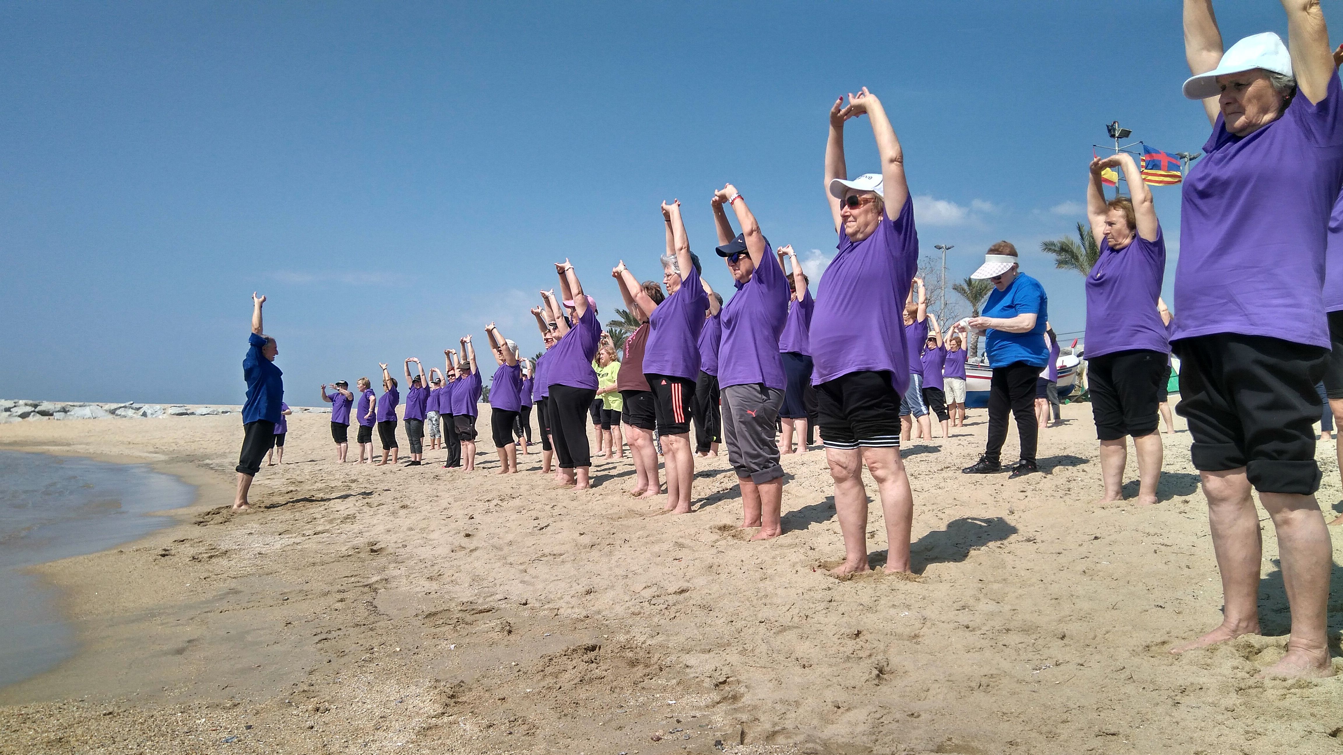 Exercicis a la platja. Foto: E. A. 