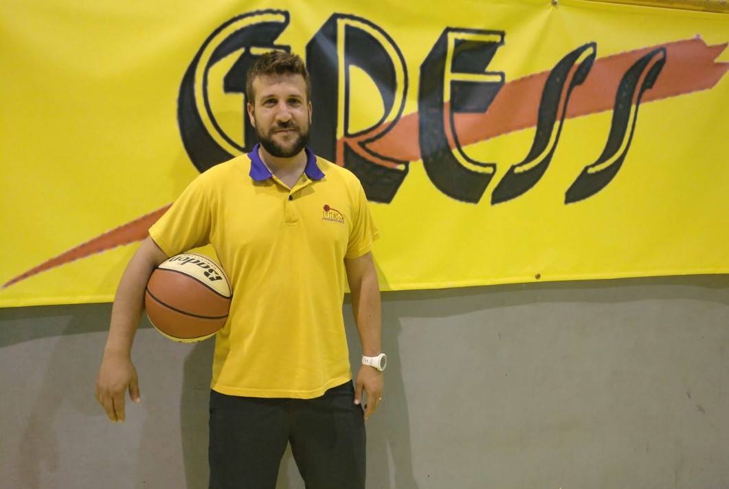Àlex León, nou entrenador. Àlex León, nou entrenador.