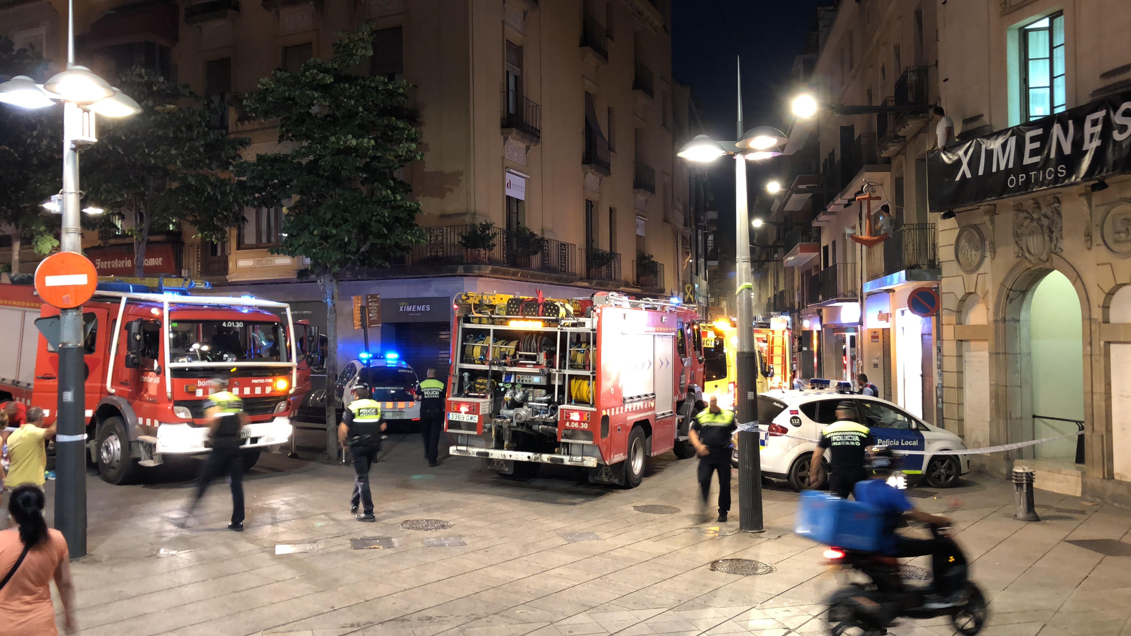 Los efectivos de emergencias al lugar del incendio/ Cedida a ACN