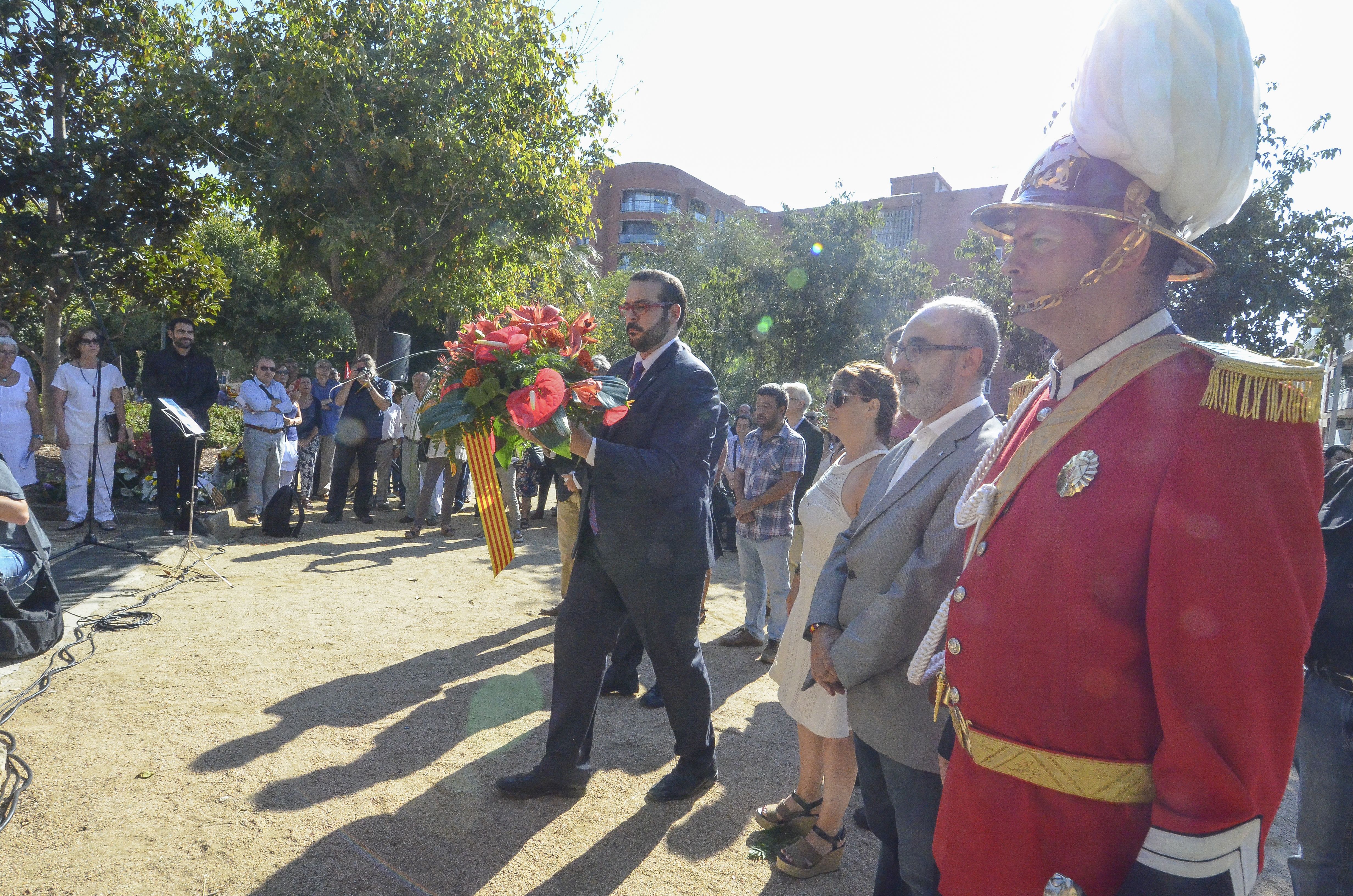 Ofrenda floral a Rafael Casanova