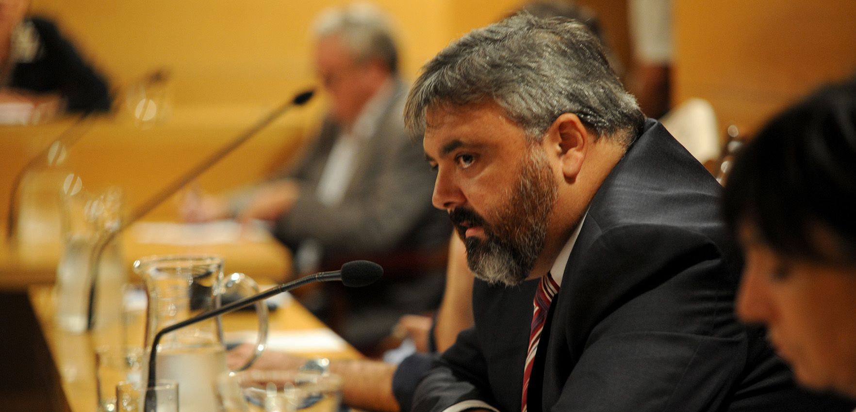 Carlos Fernández, en su último Pleno municipal en Mataró Carlos Fernández, en su último Pleno municipal en Mataró