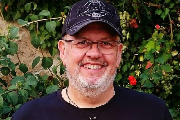 Abel Julien, ganador del premio Helena Jubany