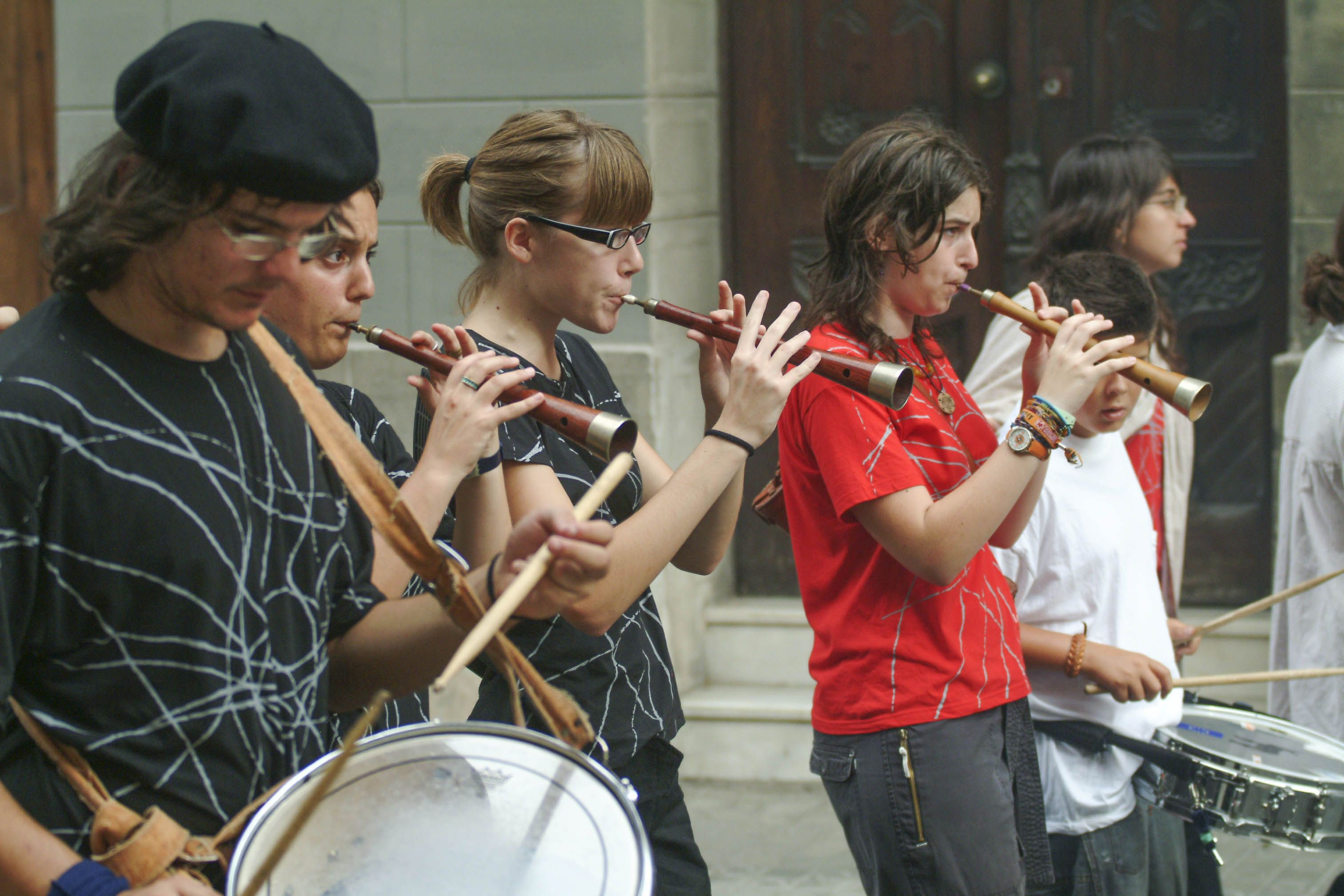 comparses música