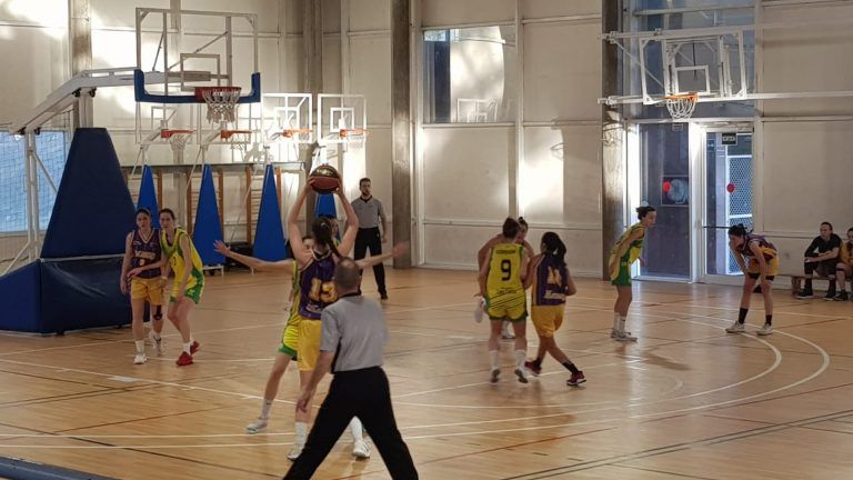 Un moment del partit. Foto: UEM