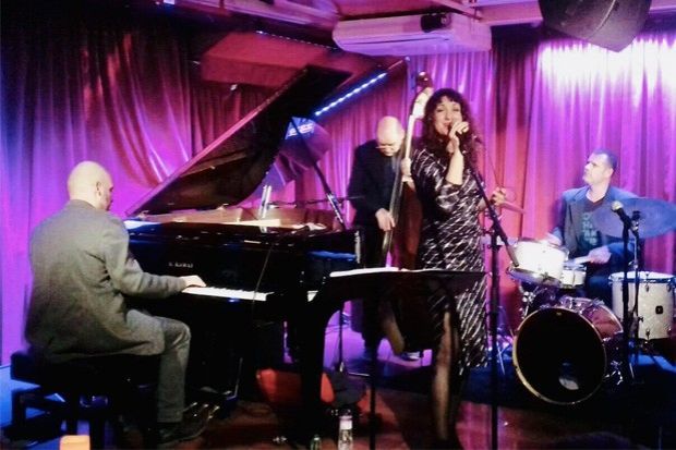 Marc Ferrer Trio & Marian Barahona