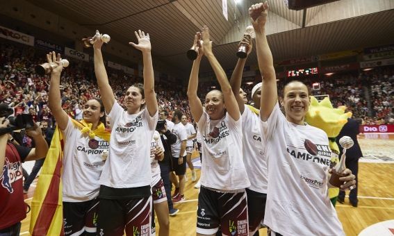 nuria martinez celebració