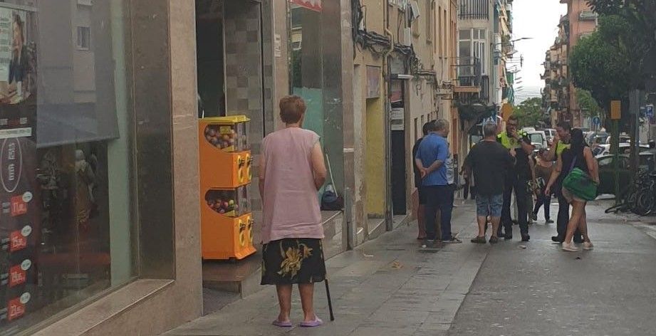 La calle Roselló al poco del incidente. Foto: Cerdanyola Directo.