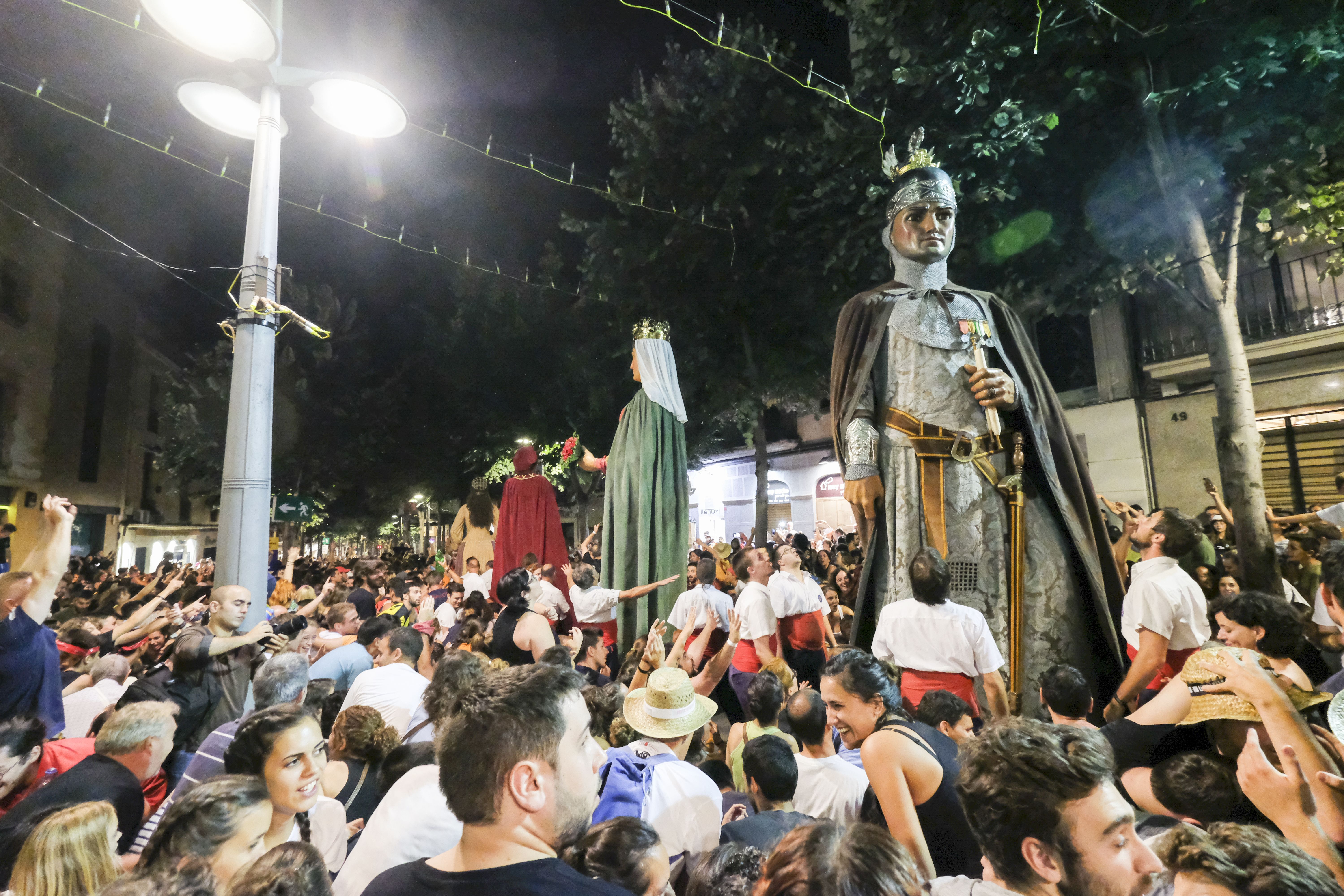 El Desvetllament, amb la Família Robafaves de protagonista