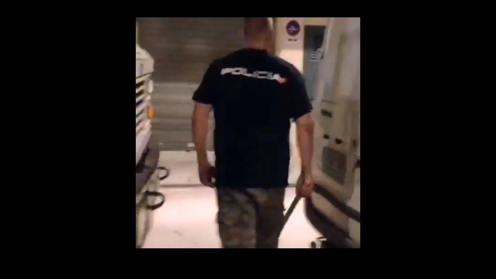 Captura de vídeo on es veu un dels presumptes autors dels fets