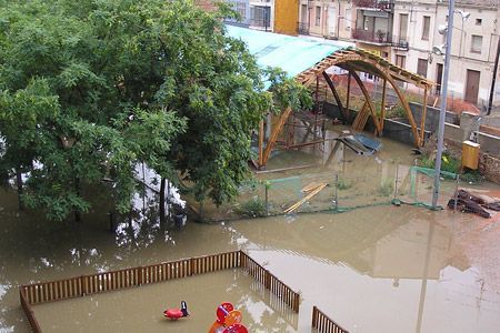 La plaça de la Nau Gaudí tal i com va quedar després de la pluja al setembre
