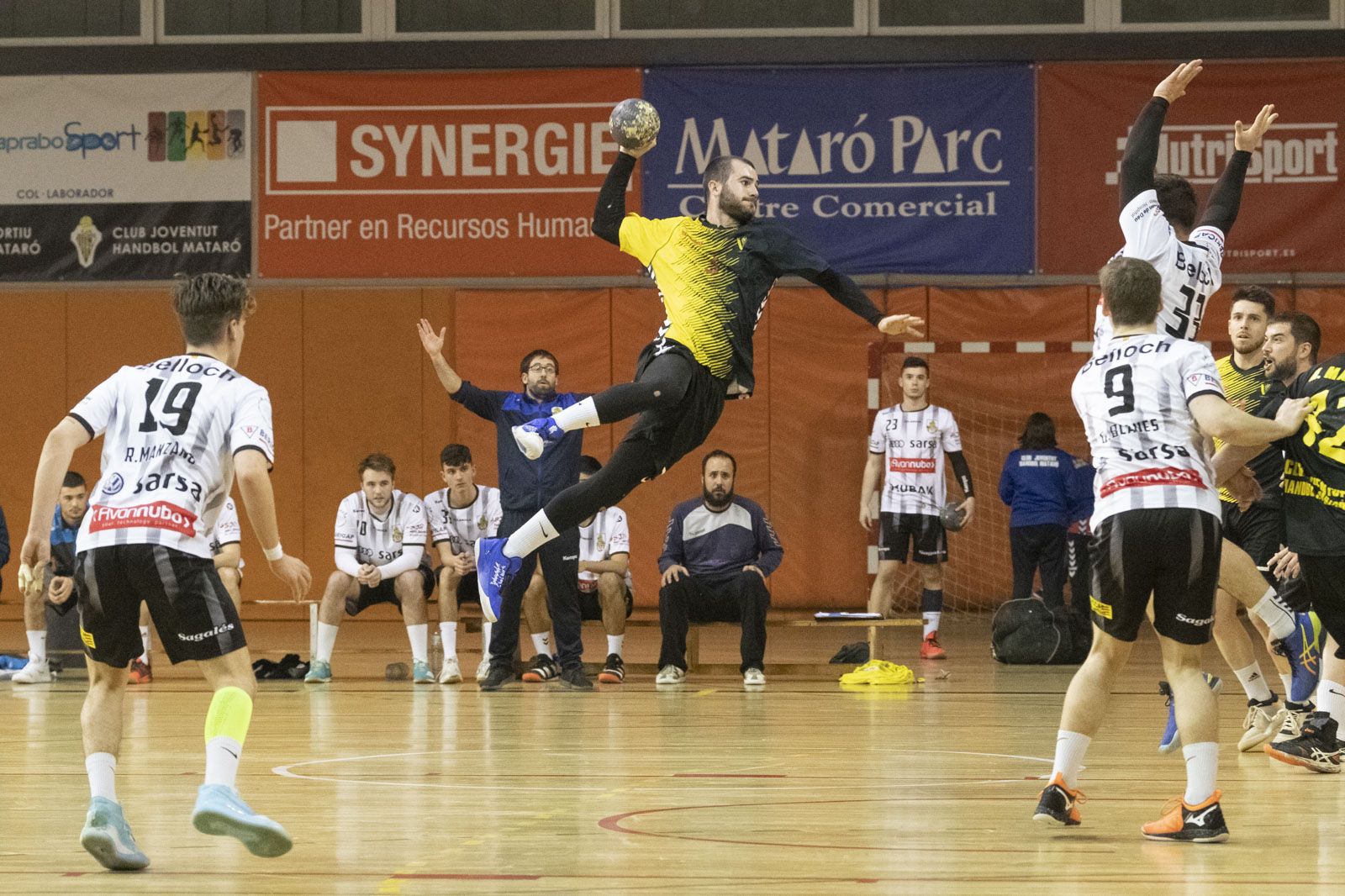 Handbol JHM Mataró - La Roca. Foto: R.Gallofré