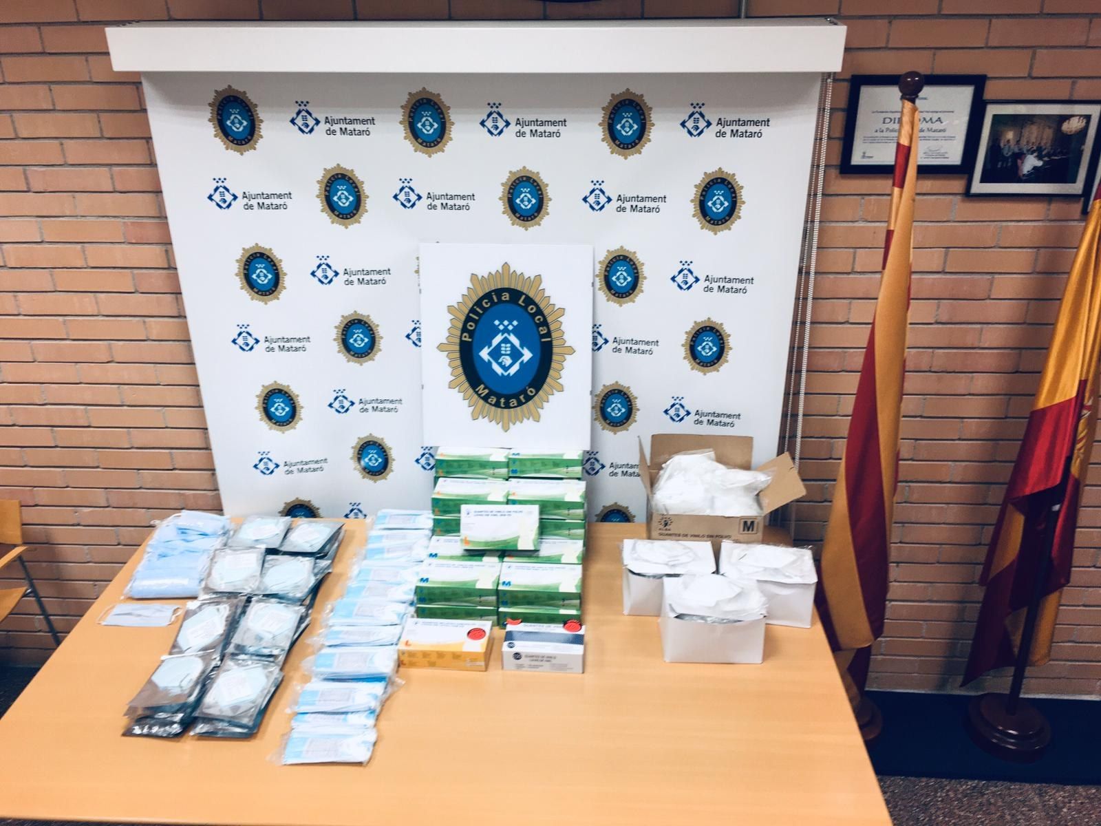 Material decomissat per la Policia Local. Foto: Ajuntament