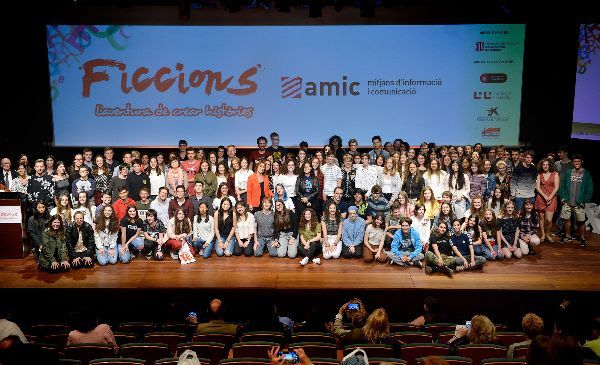 Entrega de premis d'una edició anterior del concurs literari AMIC Ficcions