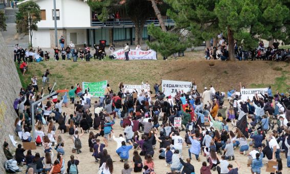 Un moment de la manifestació contra el racisme. Foto: R.Gallofré