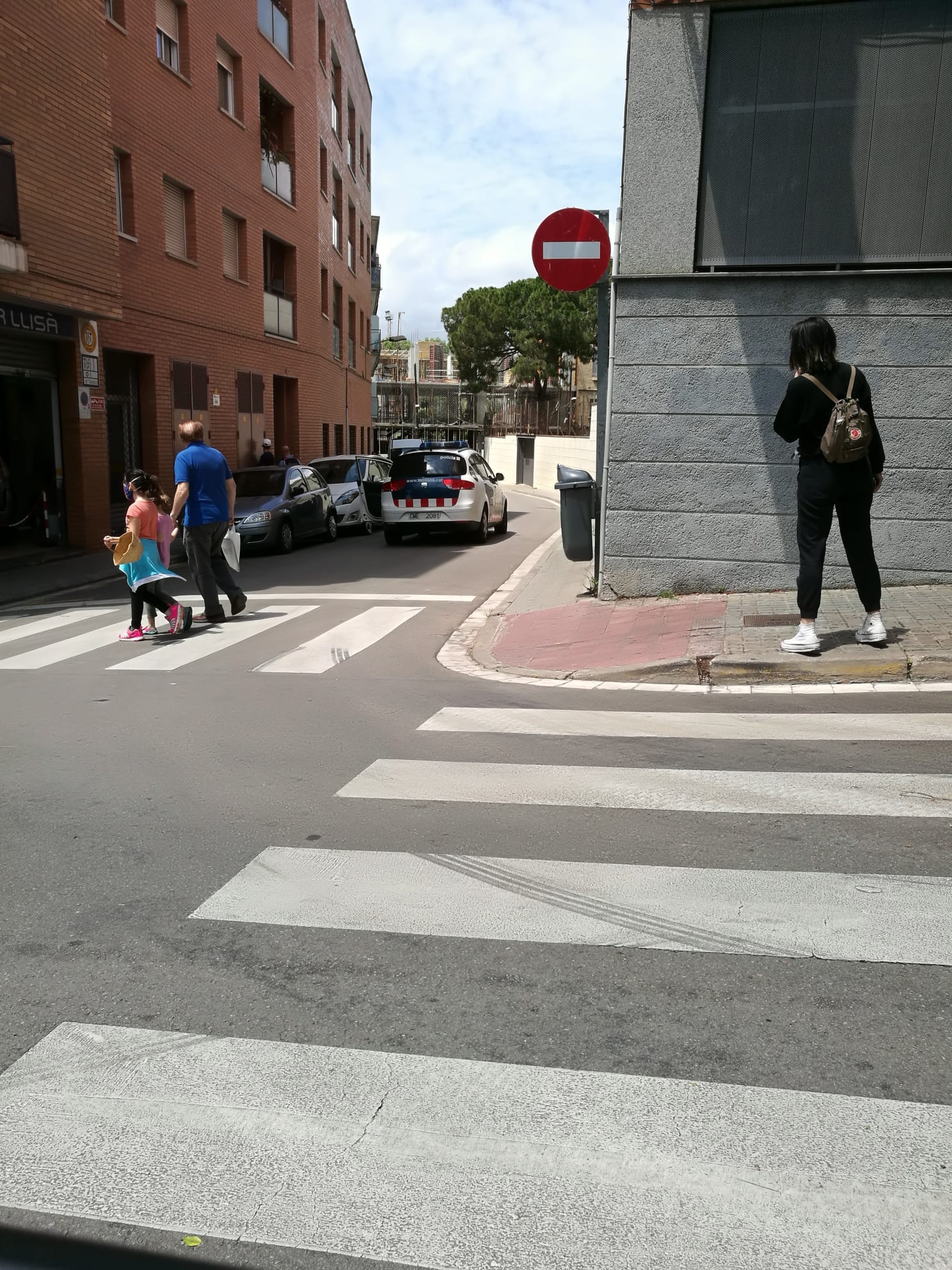 Registre del jove que portava el matxet pel carrer, al barri de Rocafonda