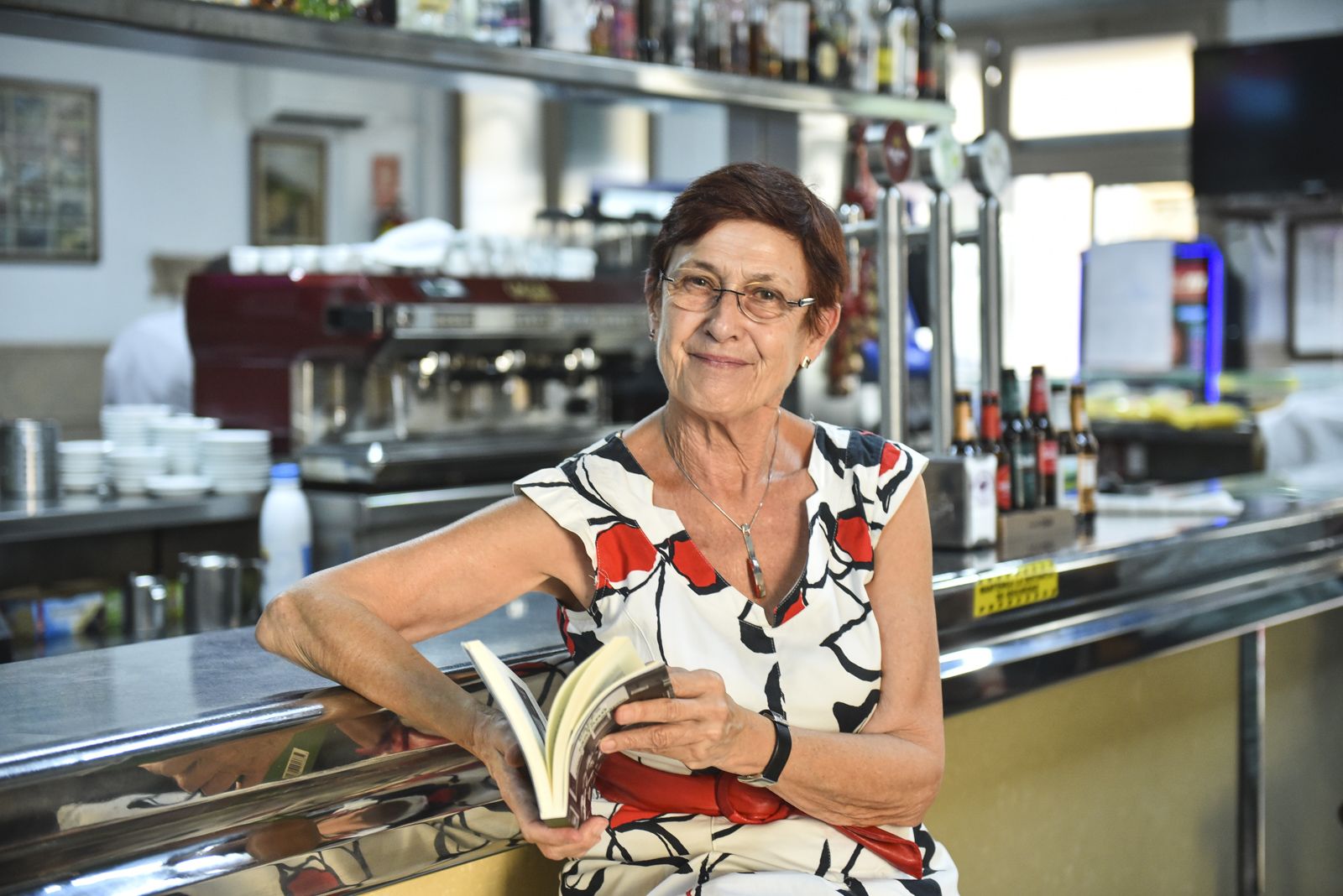 Pilar González-Agápito en la Europa, uno de sus 'Cafés de Mataró'. Jodo R.Gallofré