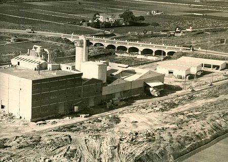 La fábrica en sus principios La fábrica en sus principios