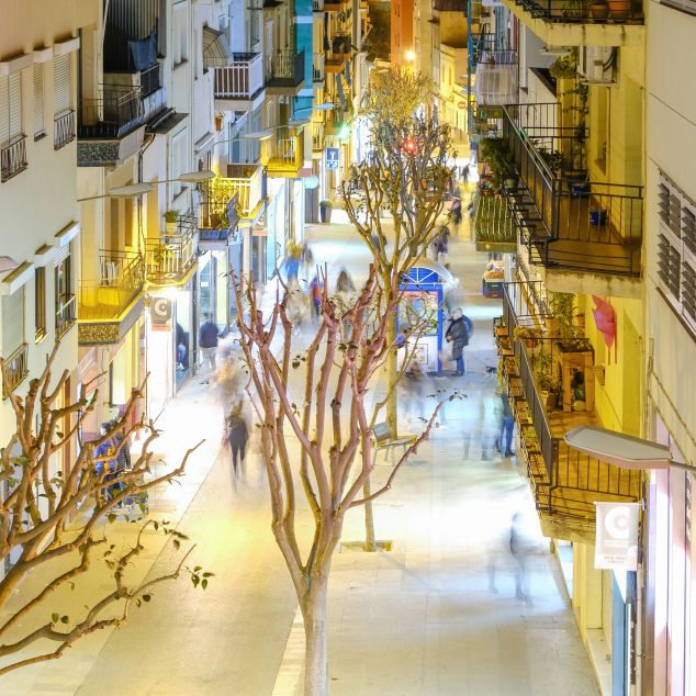 El carrer Rossellò, artèria de Cerdanyola