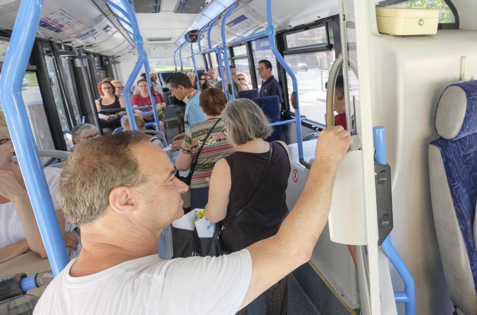 Passatgers al Mataró Bus. Foto: R.Gallofré Passatgers al Mataró Bus. Foto: R.Gallofré