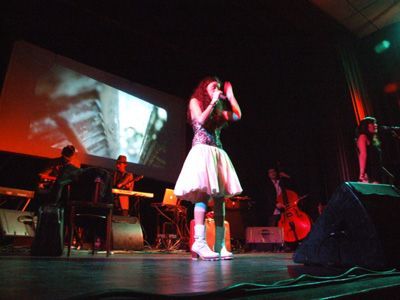 Un moment del concert al Casal Nova Aliança. Un moment del concert al Casal Nova Aliança.