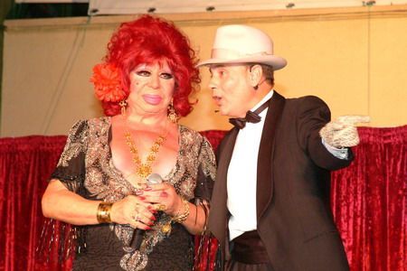 La popular Carmen de Mairena durante su número