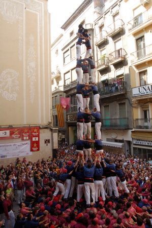 3 de 9 amb folre dels Capgrossos 3 de 9 amb folre dels Capgrossos