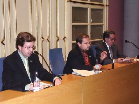 Un momento de la conferencia a Can Palacete