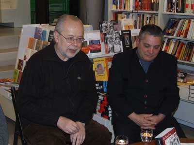 Xirinachs durant la xerrada.